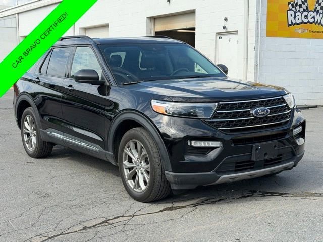 2022 Ford Explorer XLT 4WD's photo