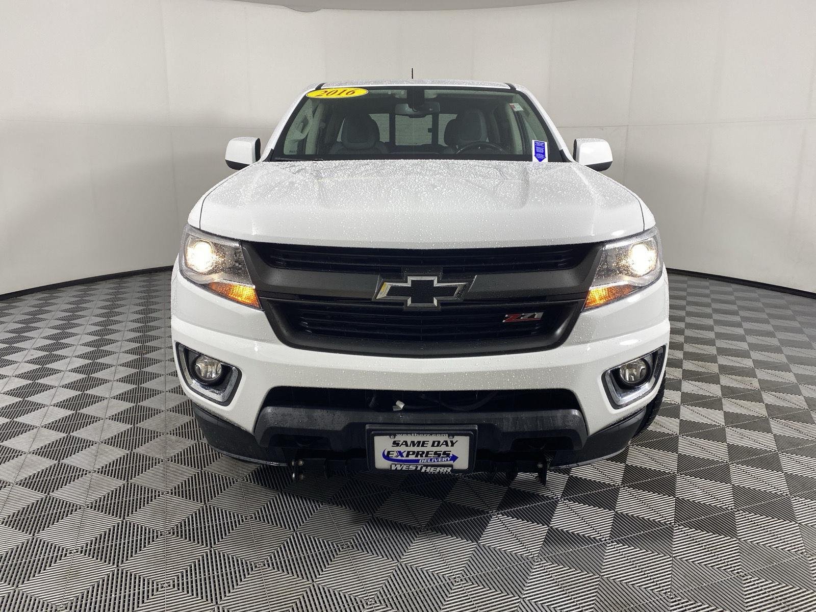 Used 2016 Summit White Chevrolet 4WD Z71 image 2