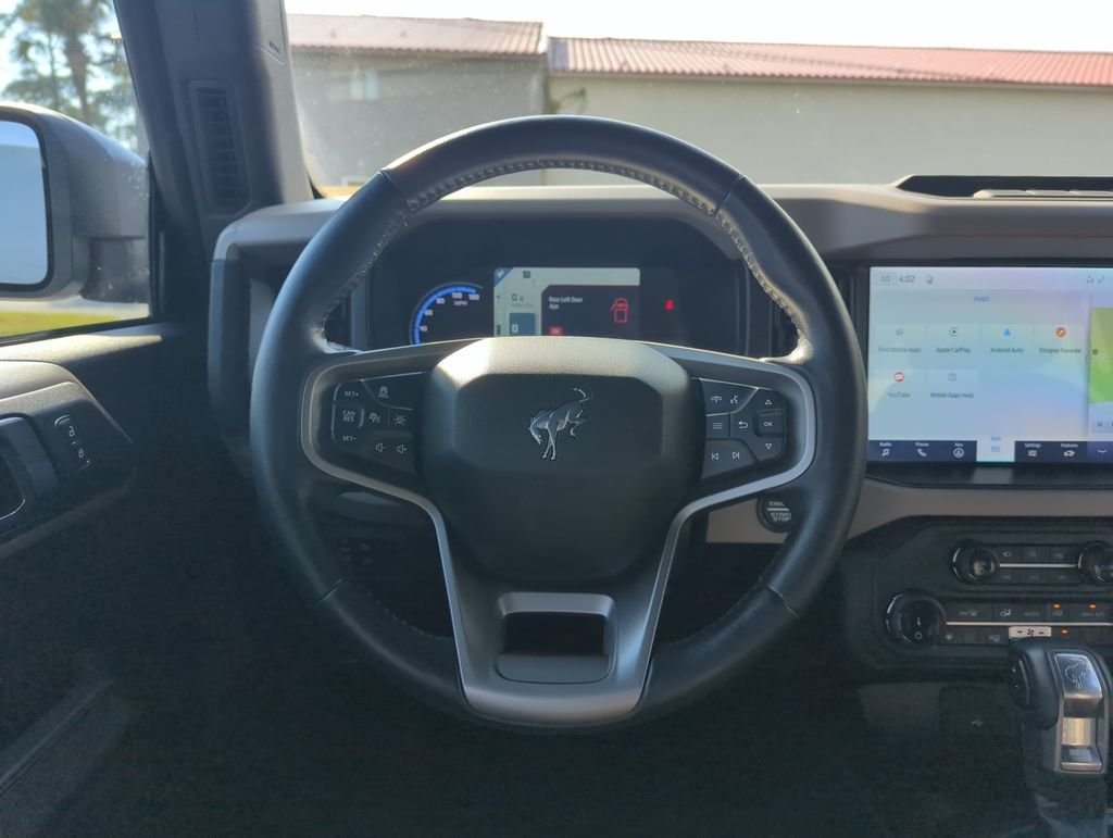 Used 2022 Green Ford Wildtrak image 16