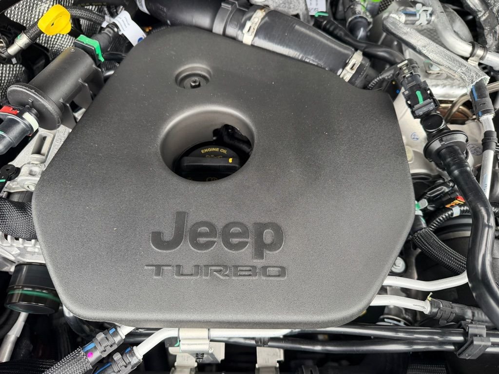 New 2026 Velvet Red Pearl-Coat Exterior Paint Jeep Laredo Altitude image 26