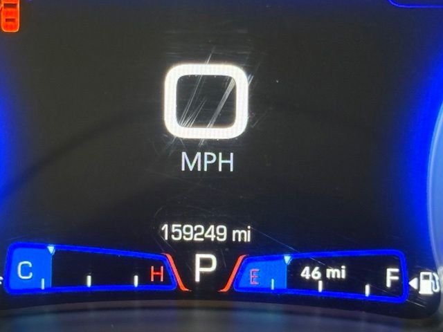 Used 2019 White Chrysler S image 24