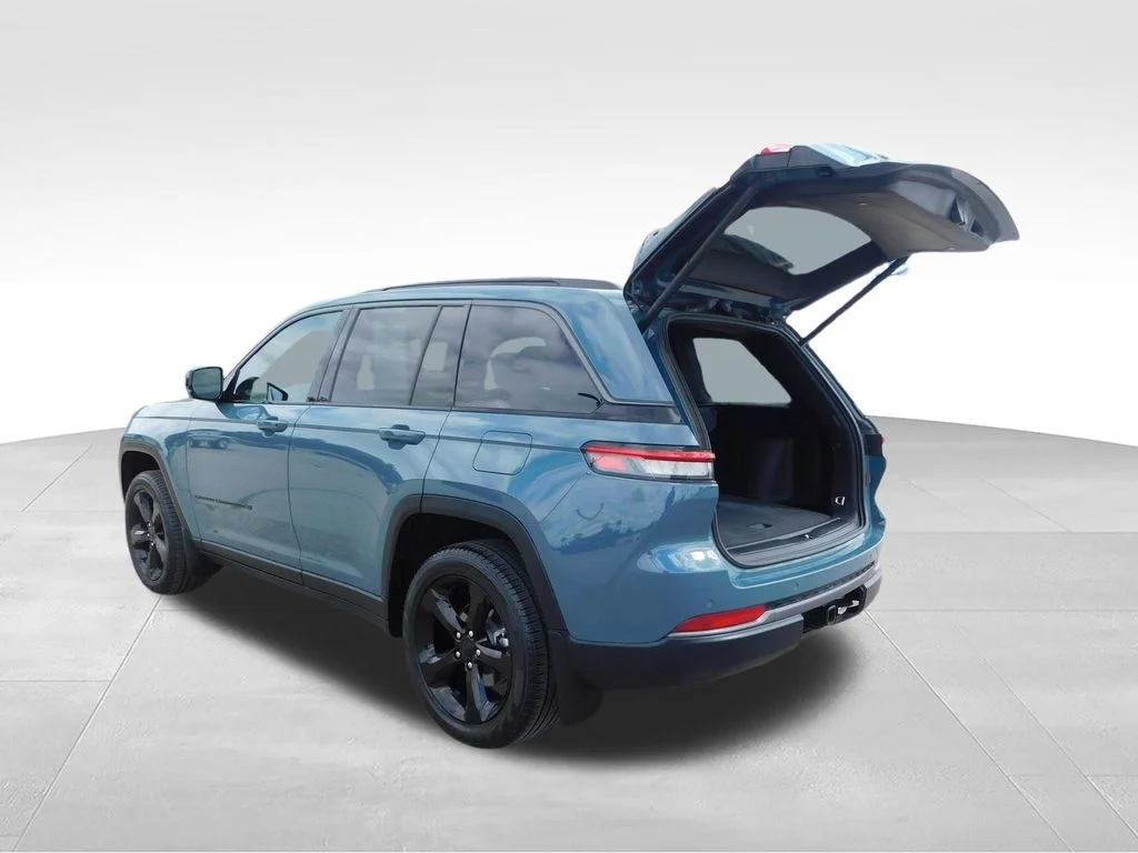 Used 2026 Steel Blue Jeep Limited image 25