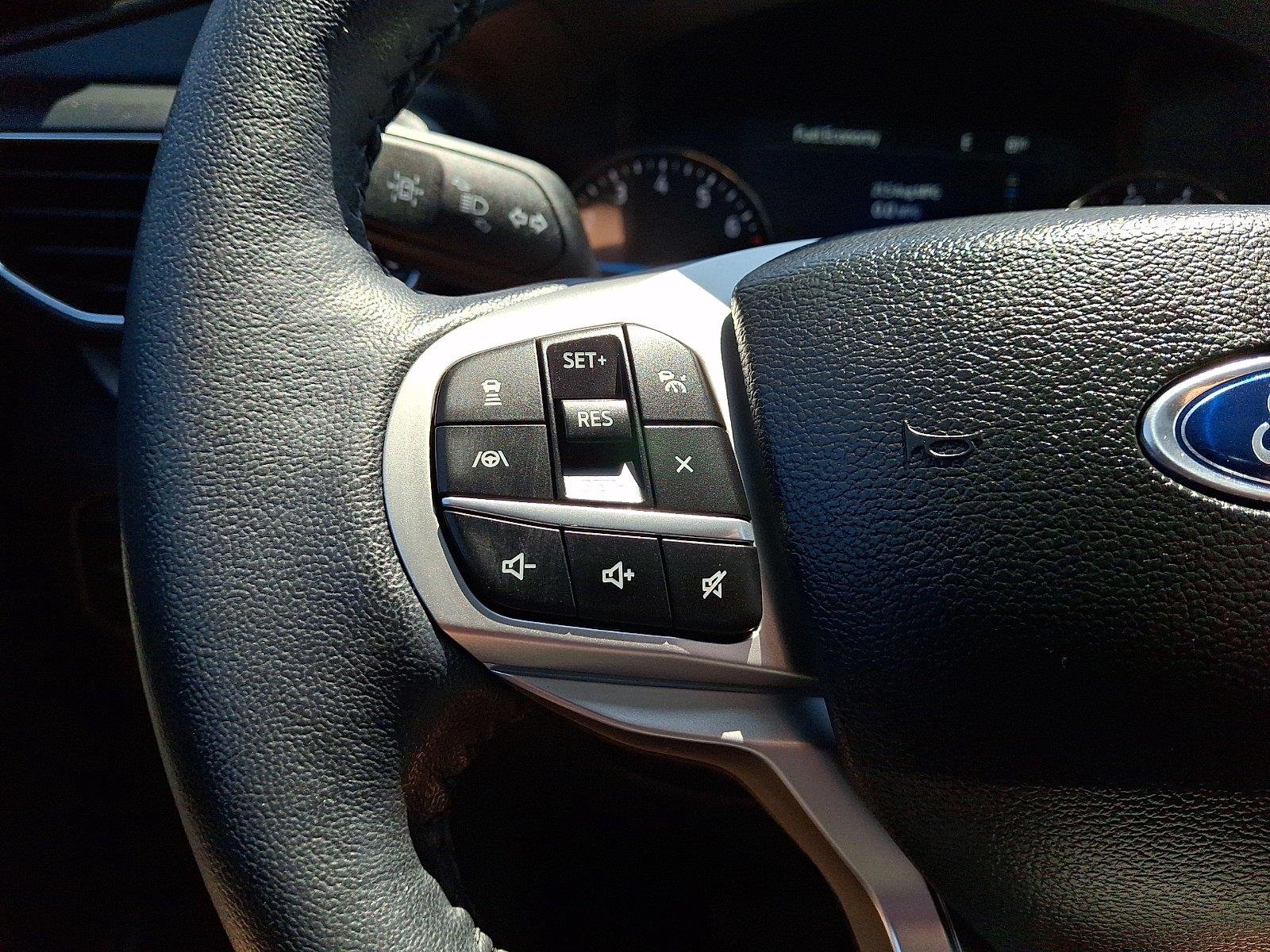 Certified Used 2023 Iconic Silver Ford XLT image 24