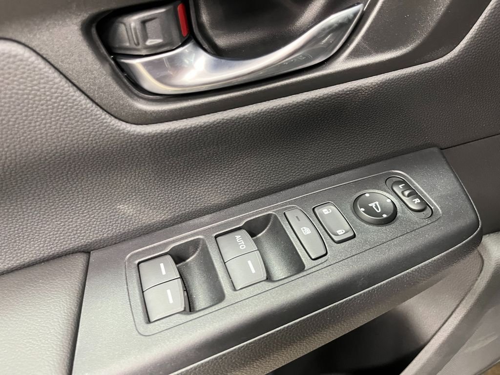 Used 2026 Silver Honda LX image 12