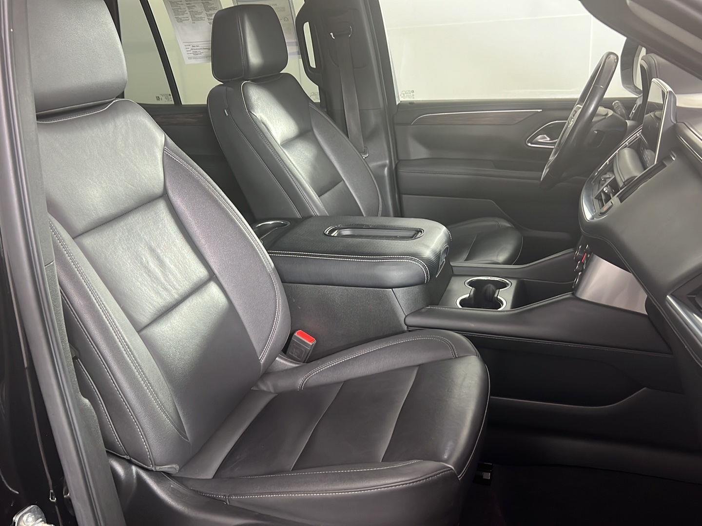 Used 2022 Black Chevrolet Z71 image 32