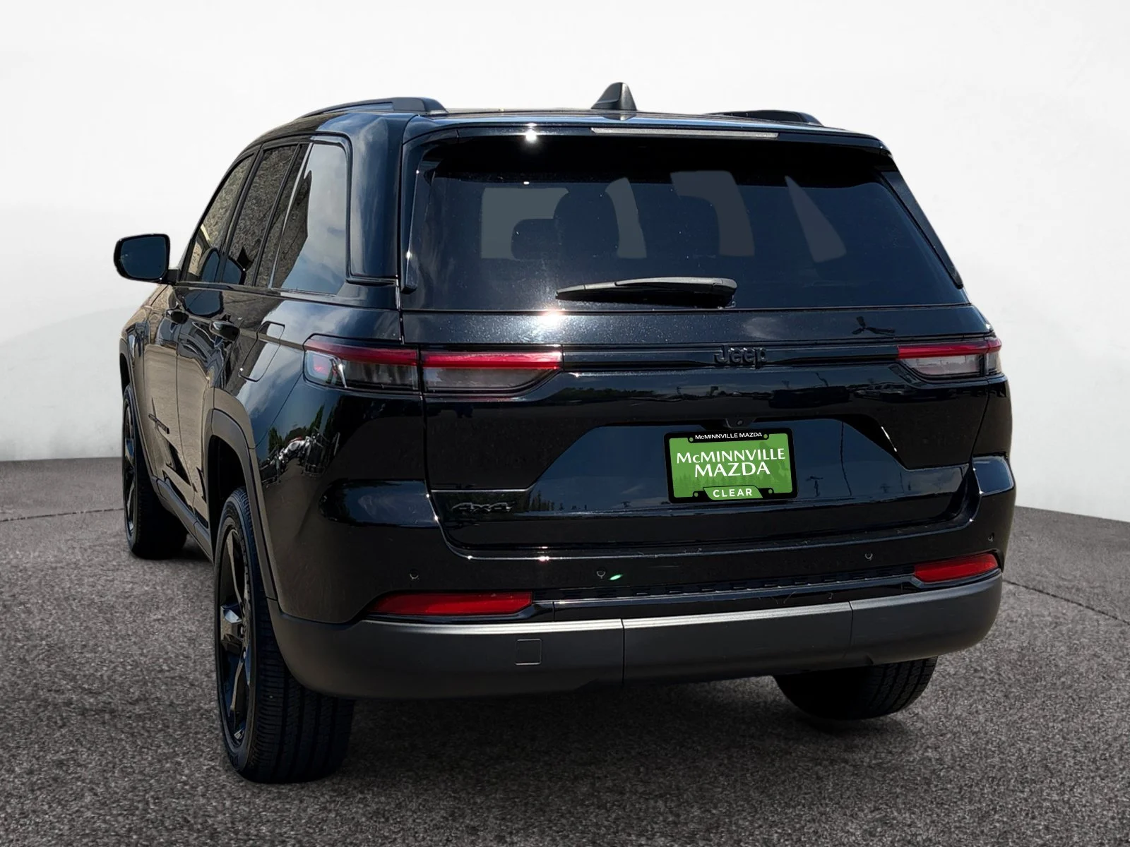 Used 2023 Black Jeep Altitude X image 3