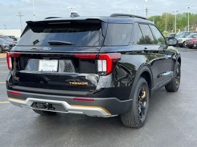 New 2026 Agate Black Metallic Ford Tremor image 3