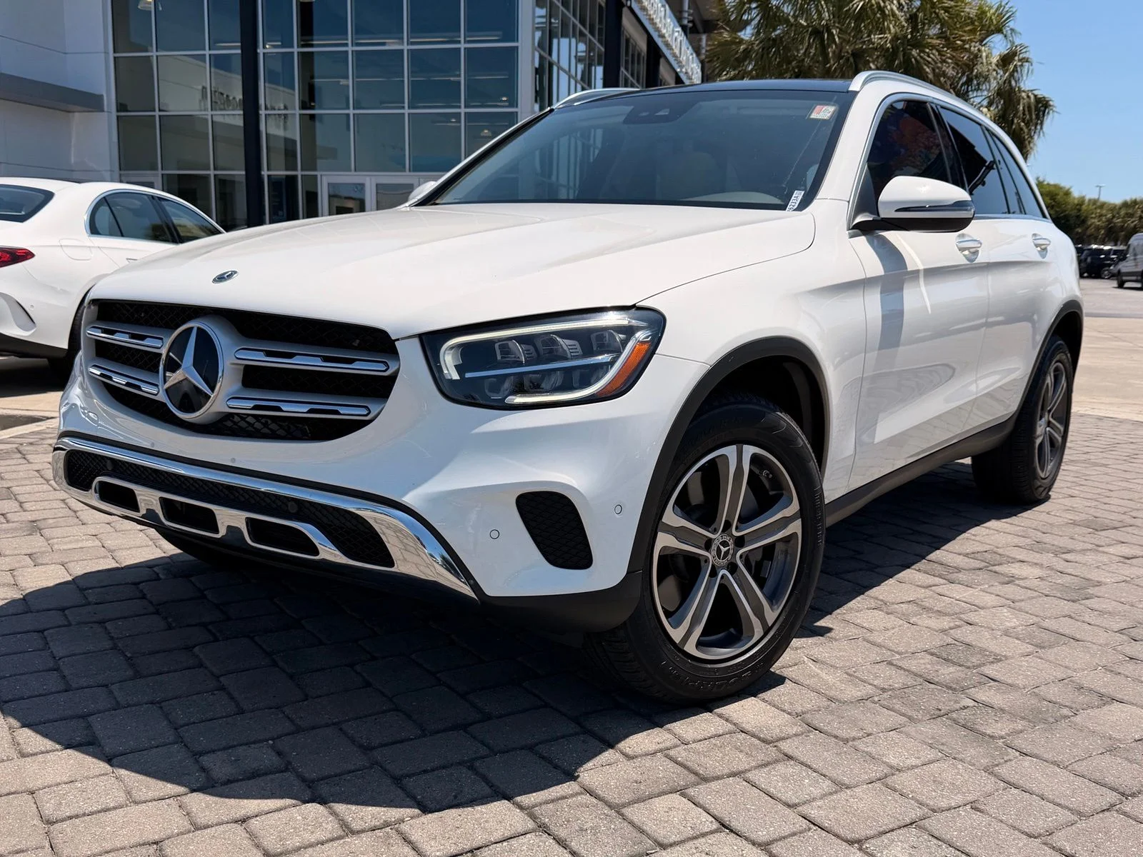Used 2021 Polar White Mercedes-Benz GLC 300 image 1