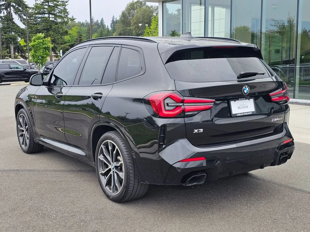 Used 2024  BMW M40i image 3