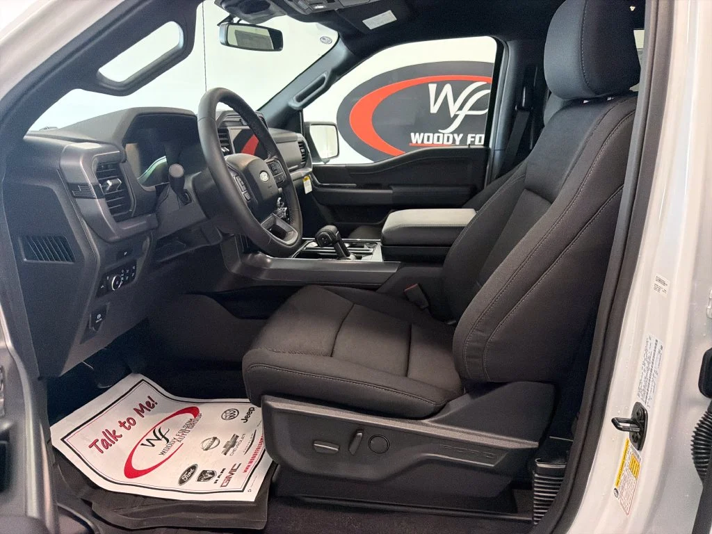 New 2026 White Ford XLT image 8