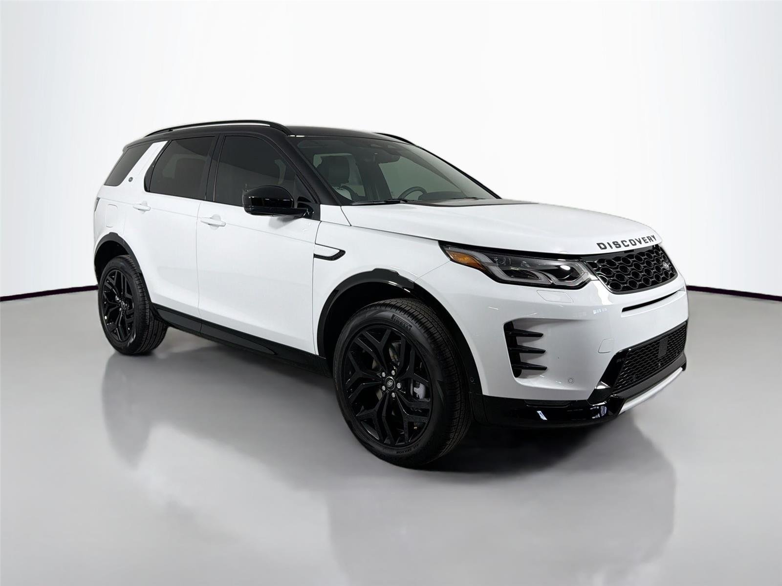 New 2026 Fuji White LAND ROVER  image 3