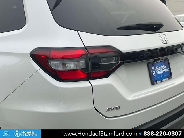 Certified Used 2023 Platinum White Pearl Honda EX-L image 10