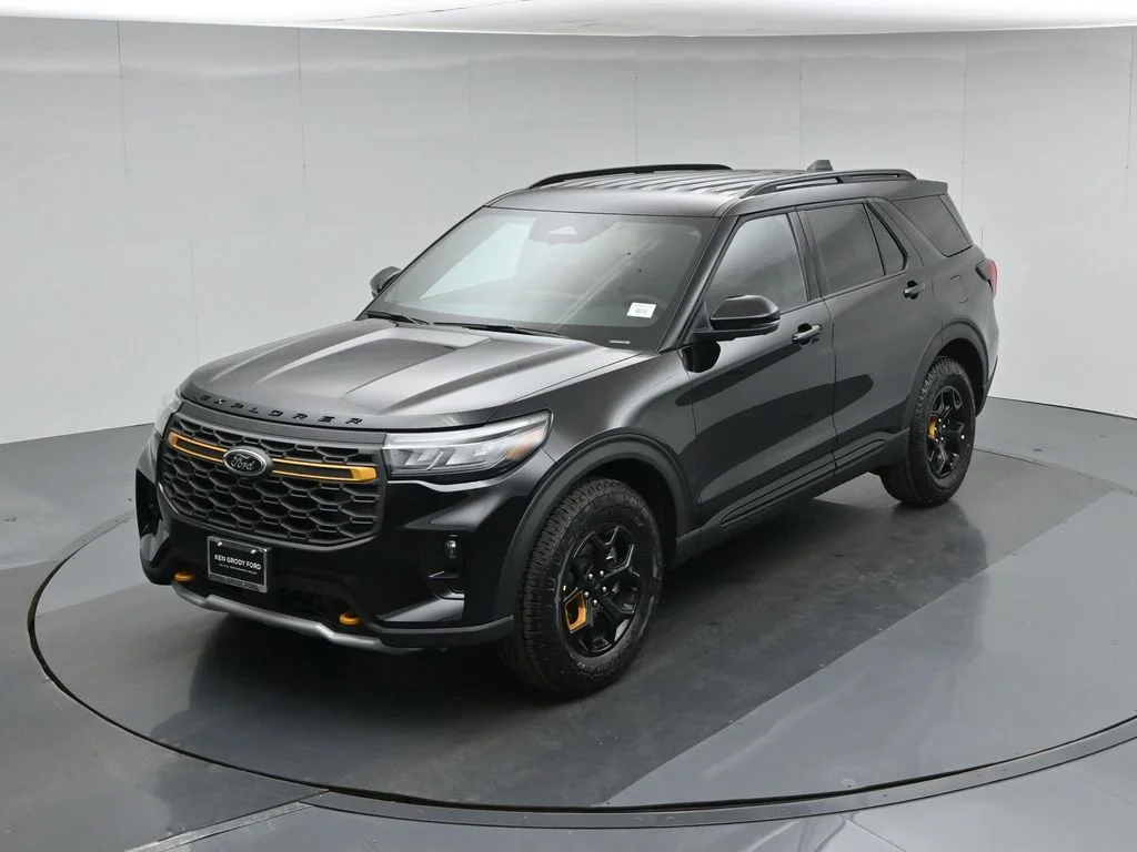 New 2026 Agate Black Metallic Ford Tremor image 37