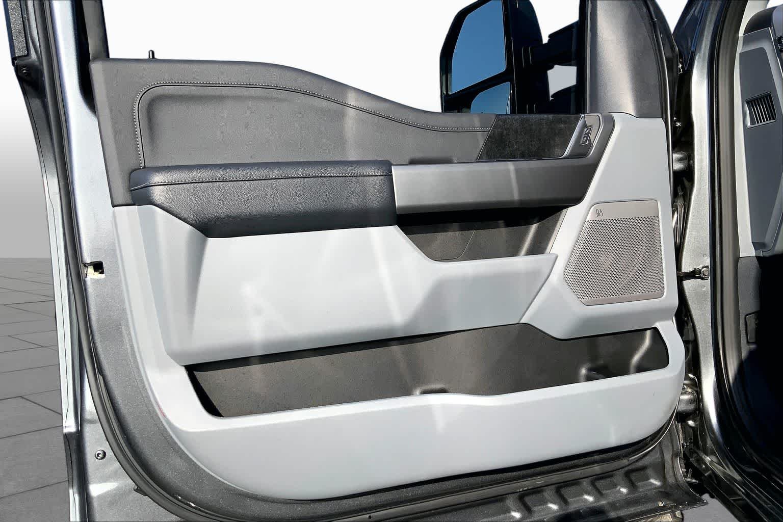 New 2026 Carbonized Gray Metallic Ford F-250® XLT image 8