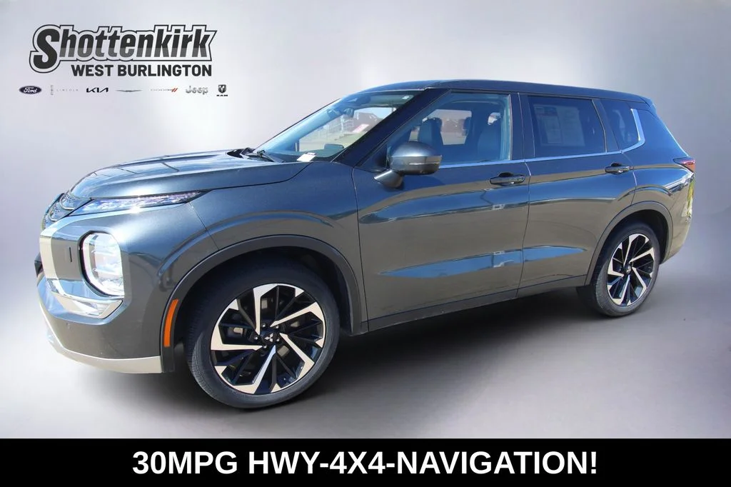 2024 Mitsubishi Outlander SE S-AWC's photo