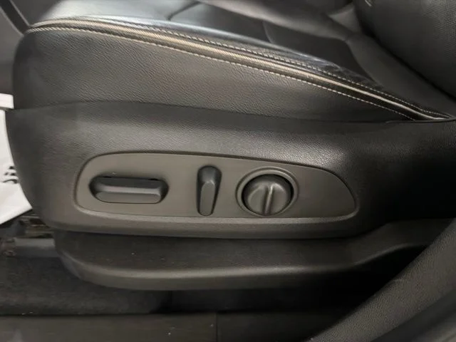 Used 2018 Black GMC Denali image 10
