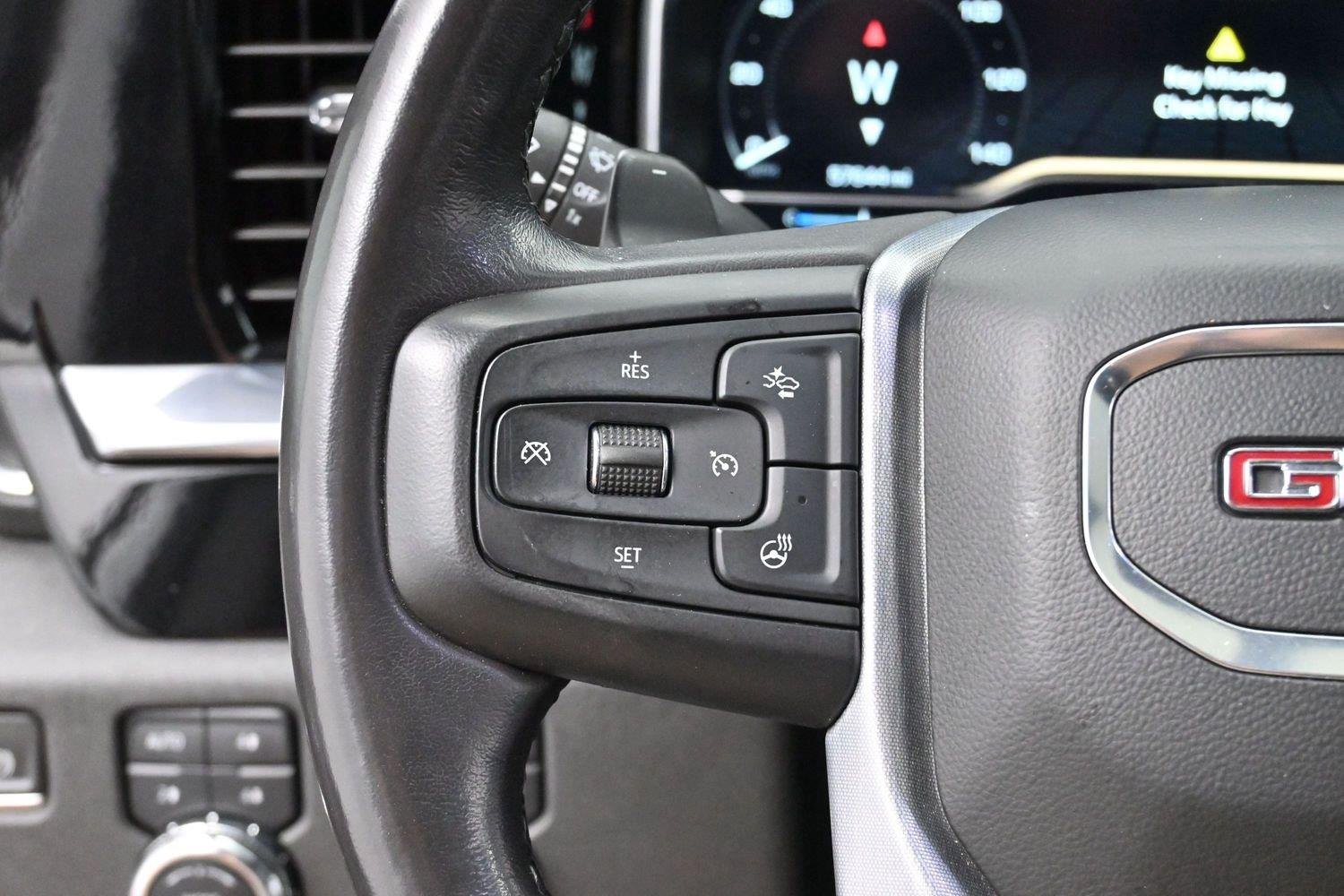 Used 2023 White Frost Tricoat GMC SLT image 17