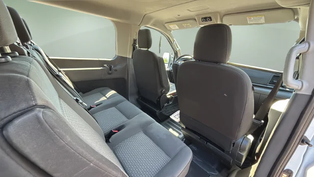 Used 2025  Ford XL image 38