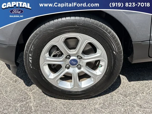 Used 2021  Ford SE image 13