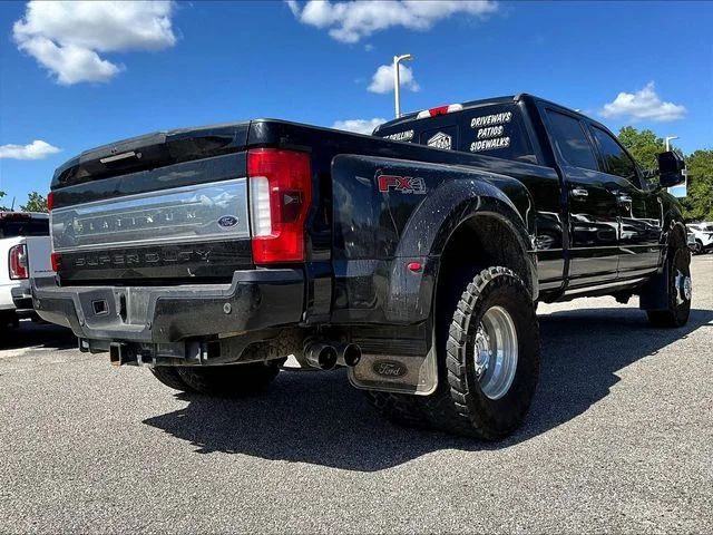 Used 2017 Black Ford Platinum image 4