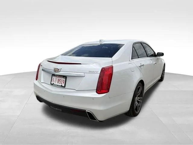 Used 2018 White Cadillac 2.0L Turbo Luxury image 3