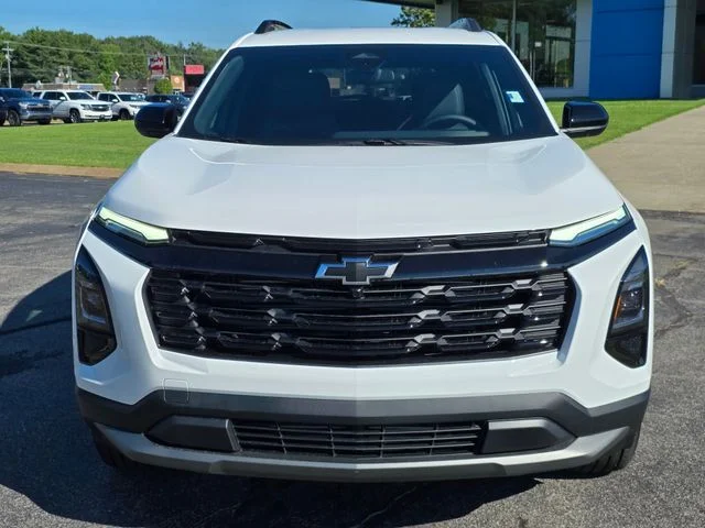 New 2027 White Chevrolet LT image 4
