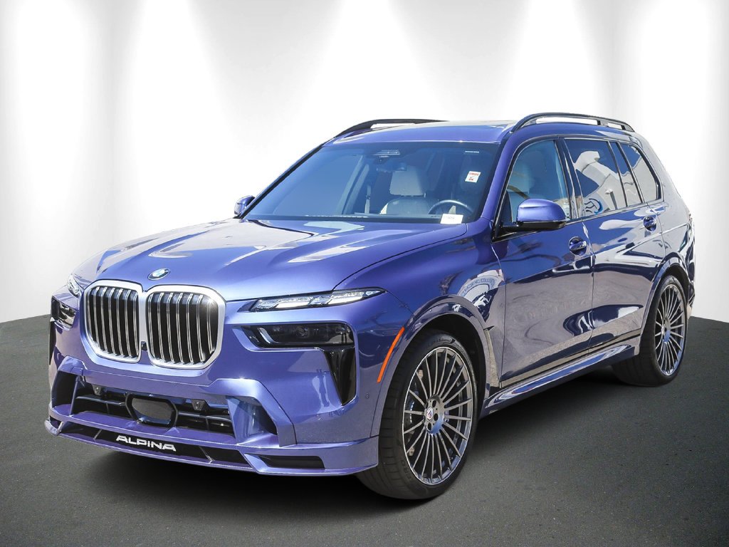 2025 BMW X7 photo 3
