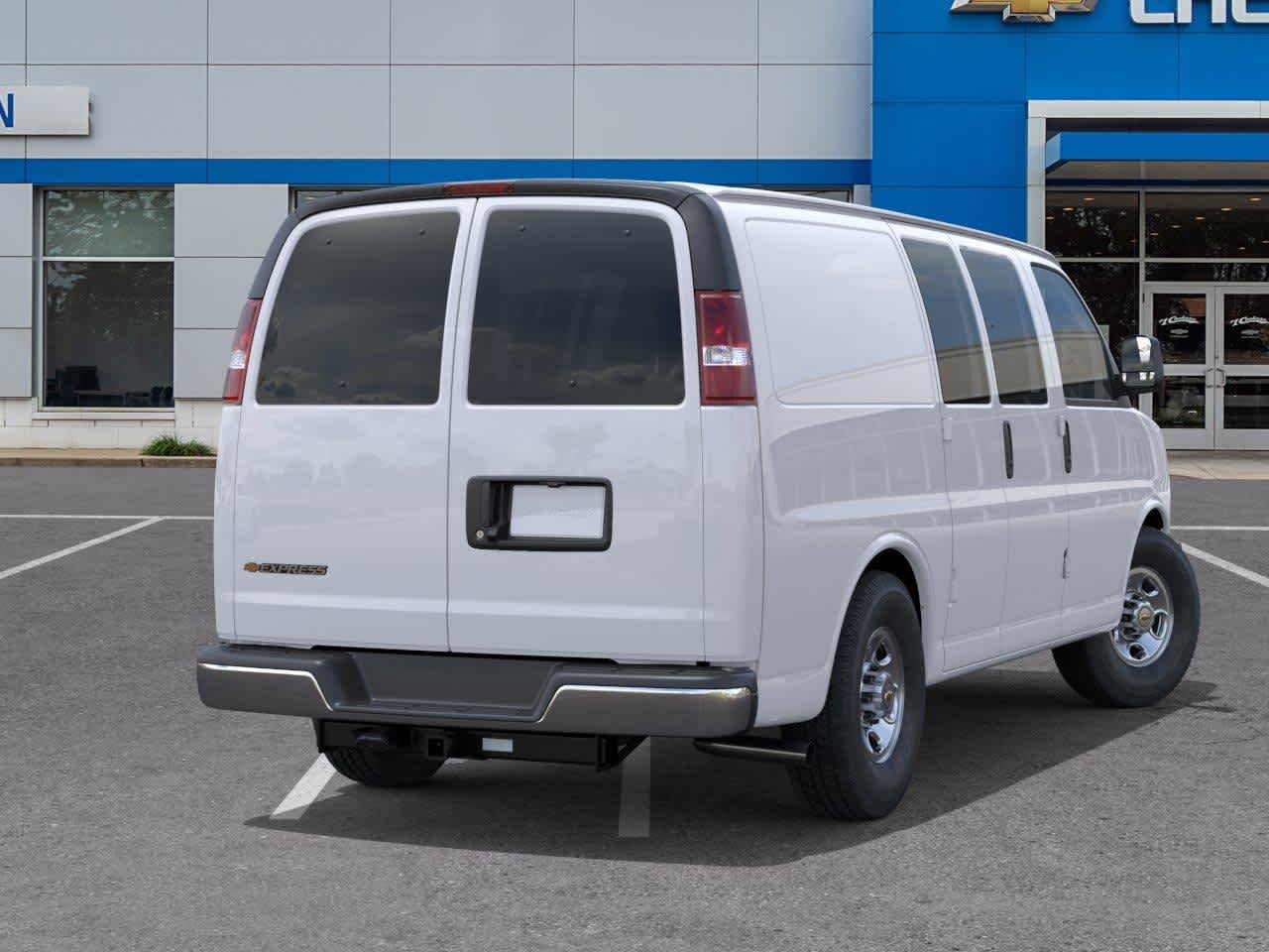 New 2026 Summit White Chevrolet WT image 4