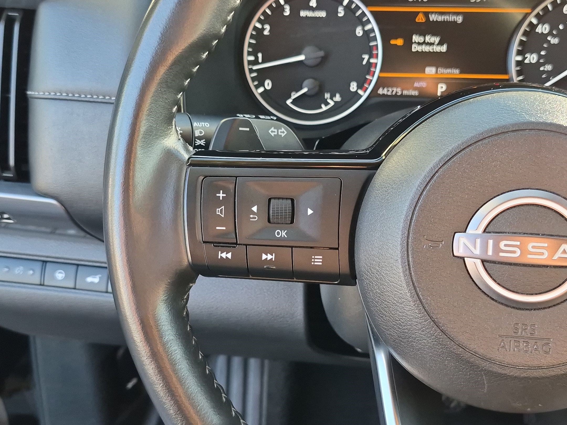 Used 2025 Black Nissan SL image 17