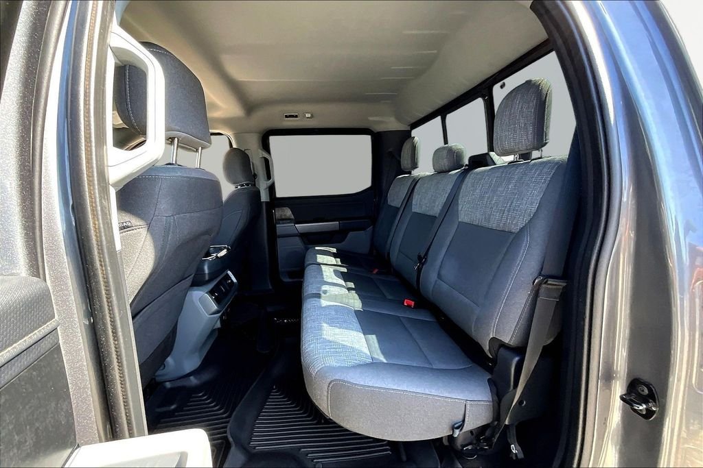 Used 2021 Gray Ford XLT image 24