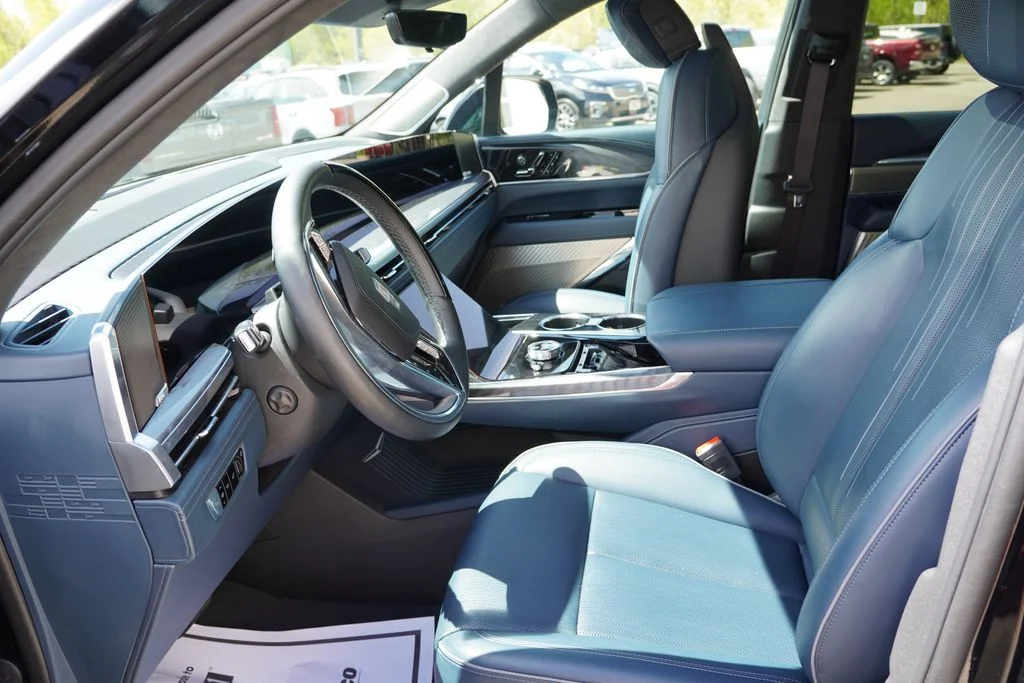 Used 2025 Black Raven Cadillac Luxury 2 image 15