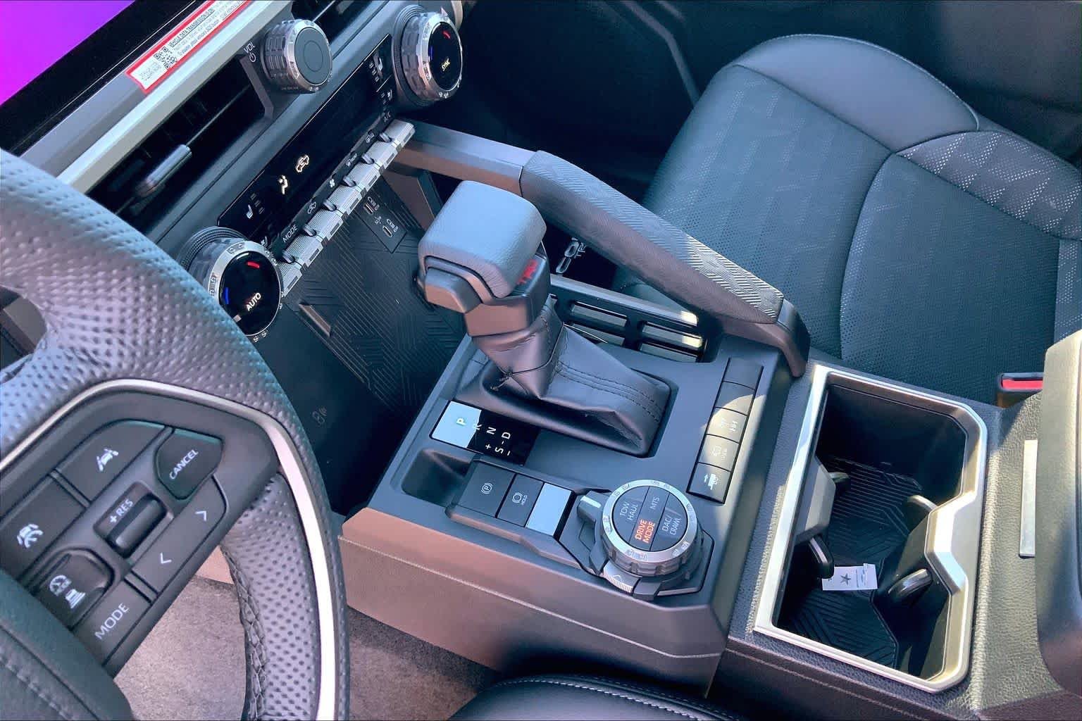 2025 Toyota Tacoma TRD Off Road - Photo 7