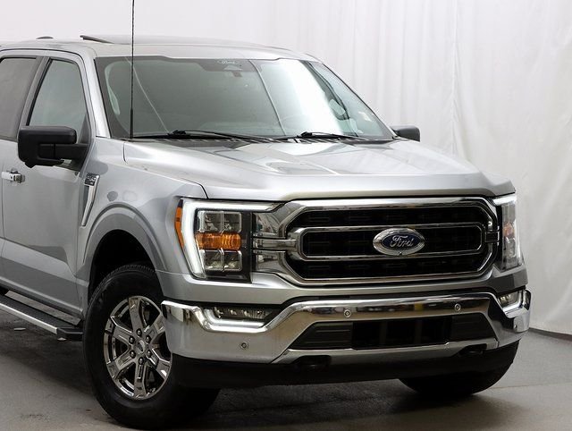 Used 2022 Silver Ford XLT image 3