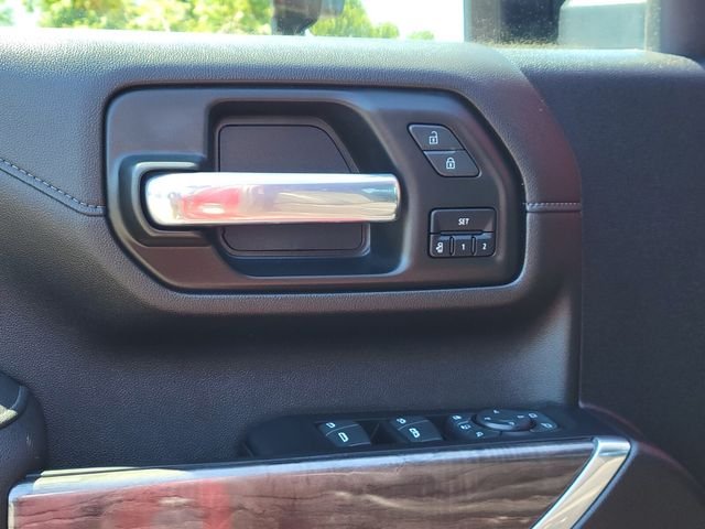 Used 2022 Red Chevrolet LTZ image 21