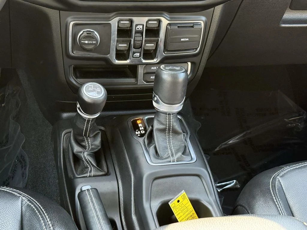 Used 2023 White Jeep Sahara 4xe image 22