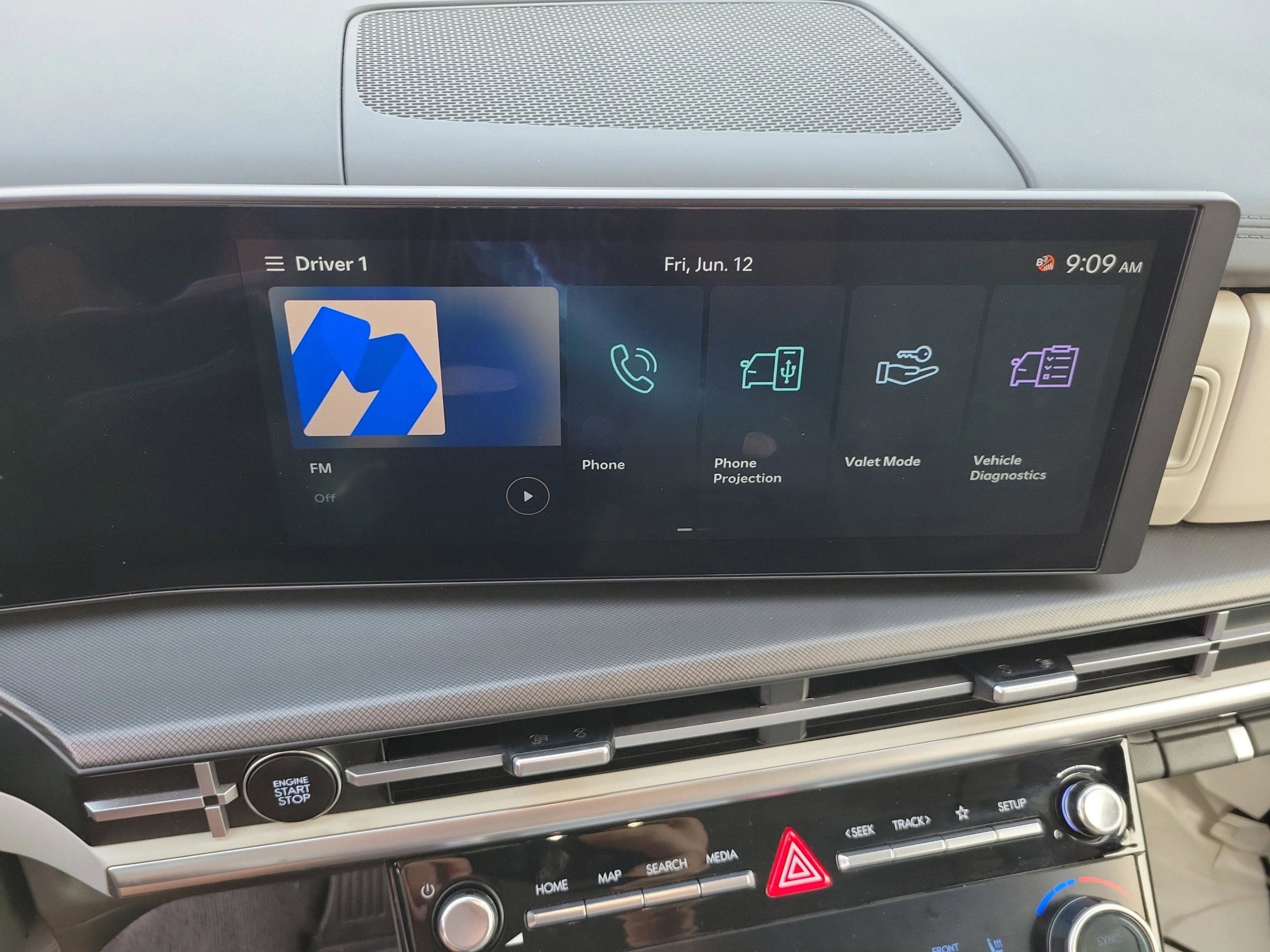 Used 2026 Shimmering Silver Hyundai SEL image 21