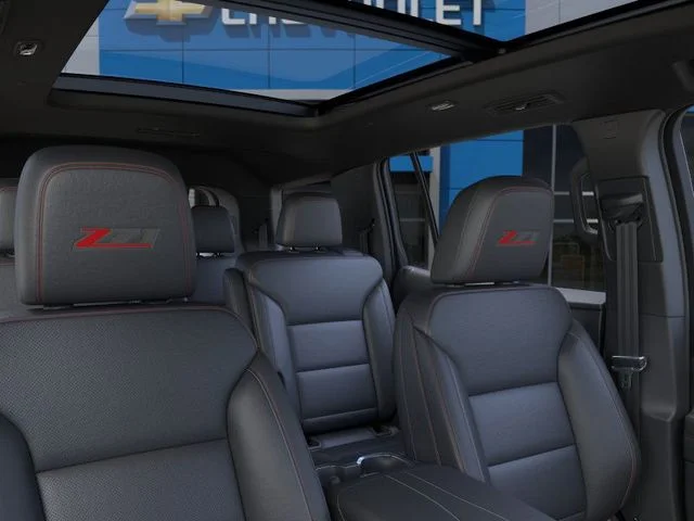 2025 Chevrolet Traverse Z71 - Photo 25