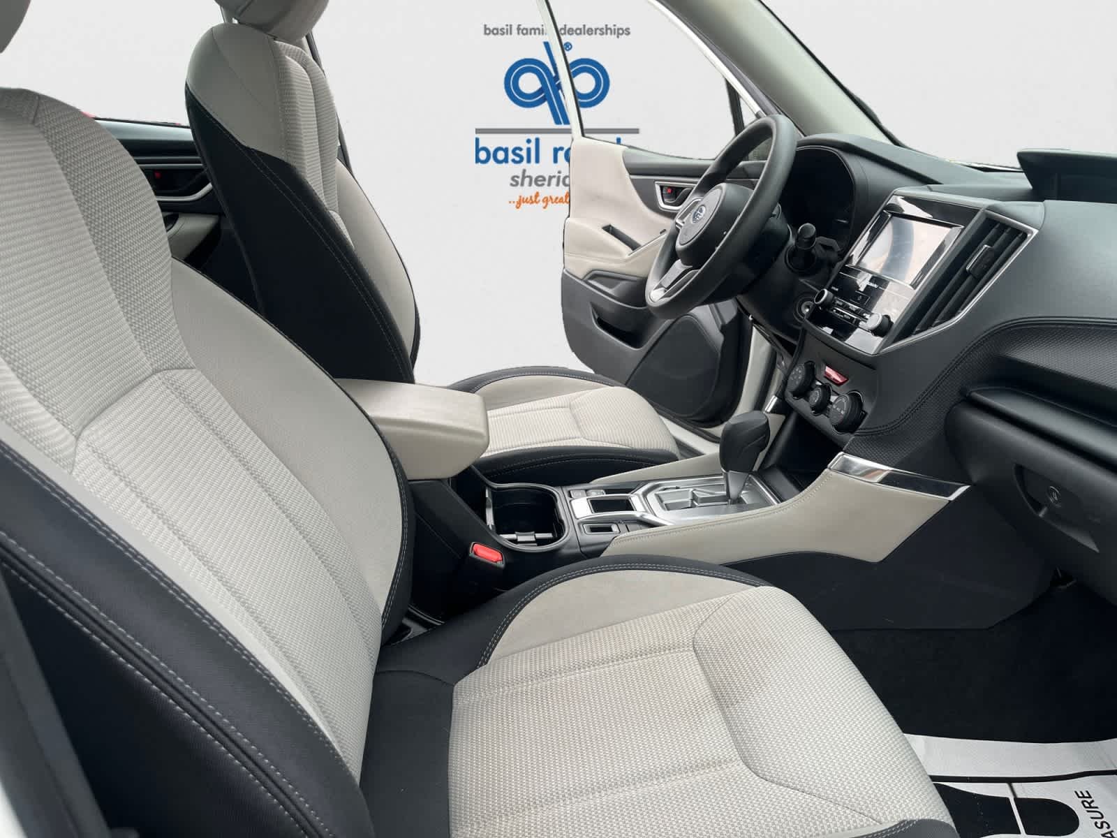Used 2024 Crystal White Pearl Subaru  image 18