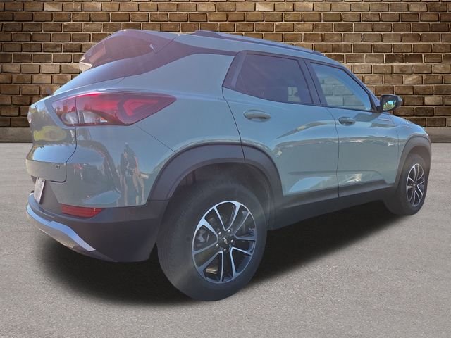 2025 Chevrolet Trailblazer LT photo 4
