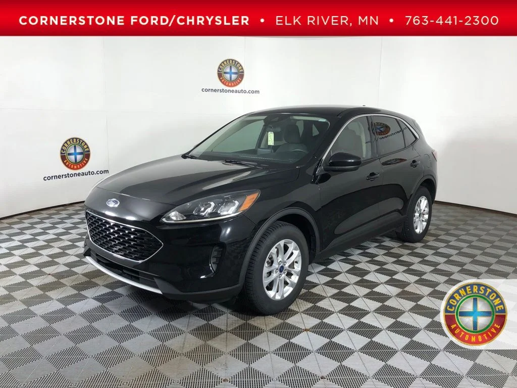 Used 2020 Black Ford SE image 1