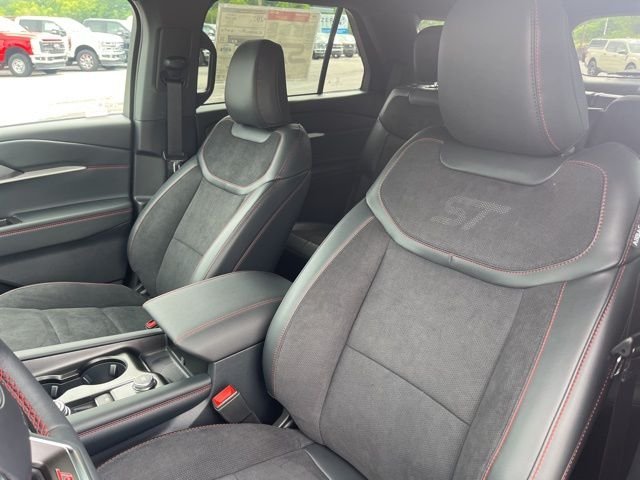 New 2025 Rapid Red Metallic Tinted Clearcoat Ford ST image 12