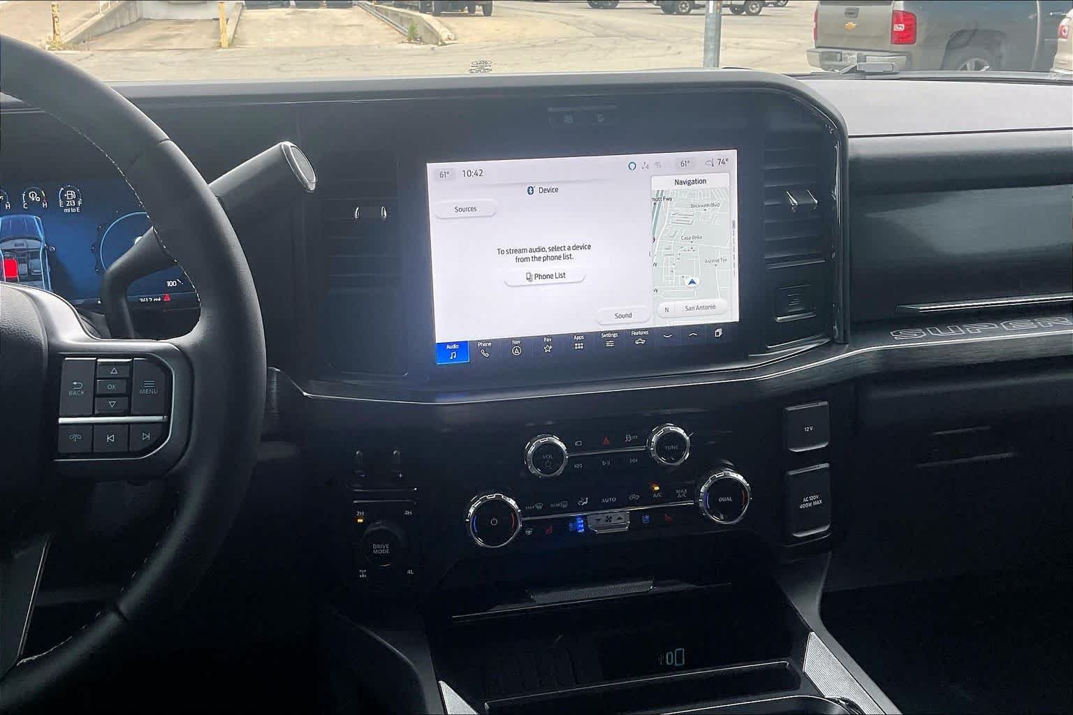 2025 Ford F-250 Super Duty Lariat - Photo 12