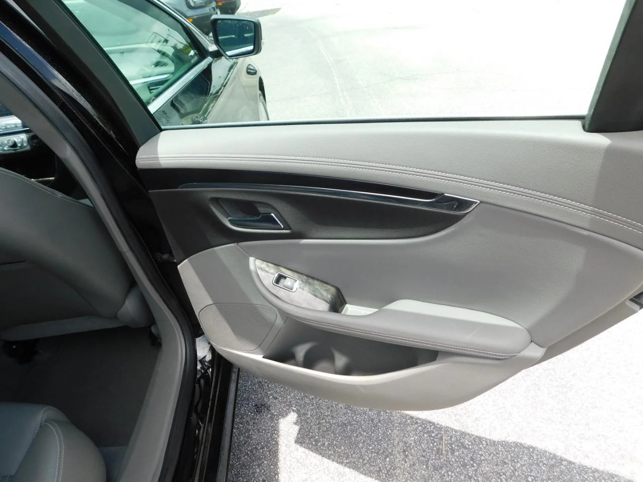 Used 2014 Black Chevrolet 4dr Sdn LT w/2LT image 10