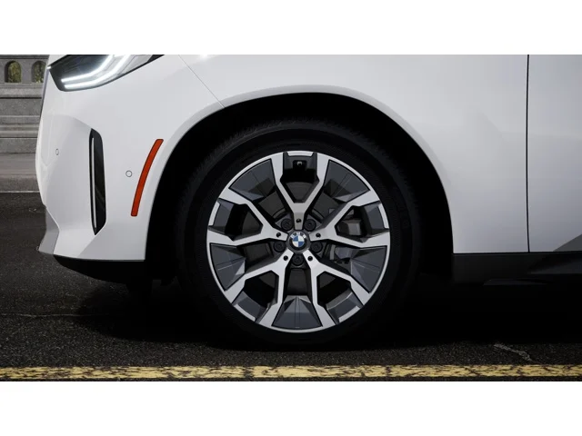 New 2026 Alpine White BMW 30 xDrive image 7