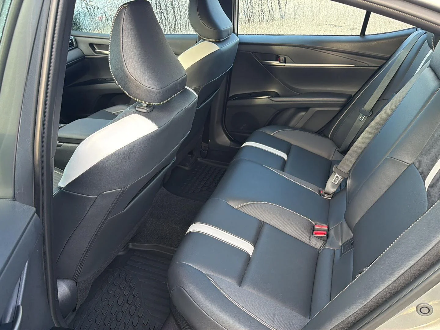 Certified Used 2025 Heavy Metal Toyota SE image 11
