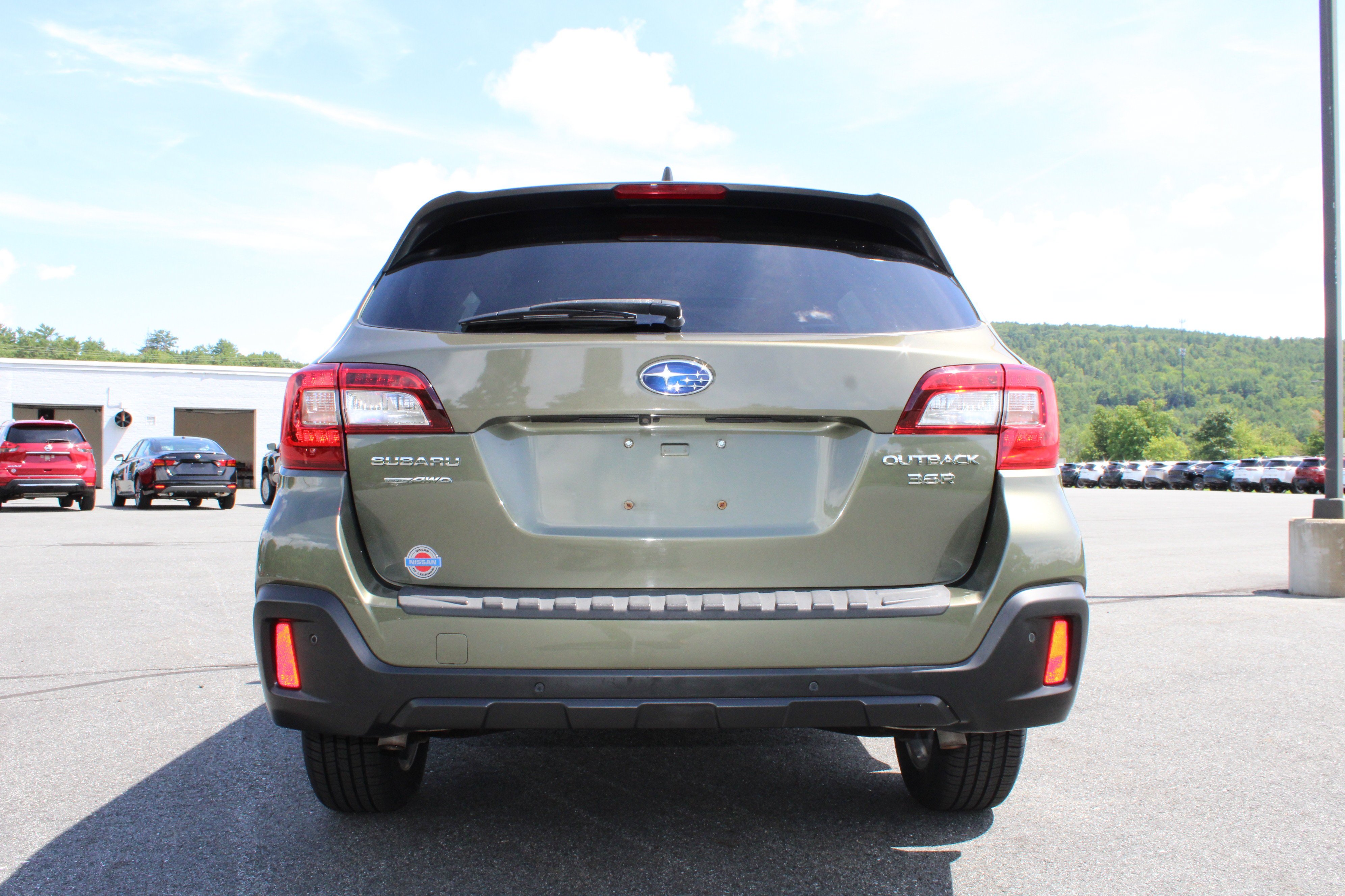 Used 2018 Wilderness Green Metallic Subaru Touring image 4