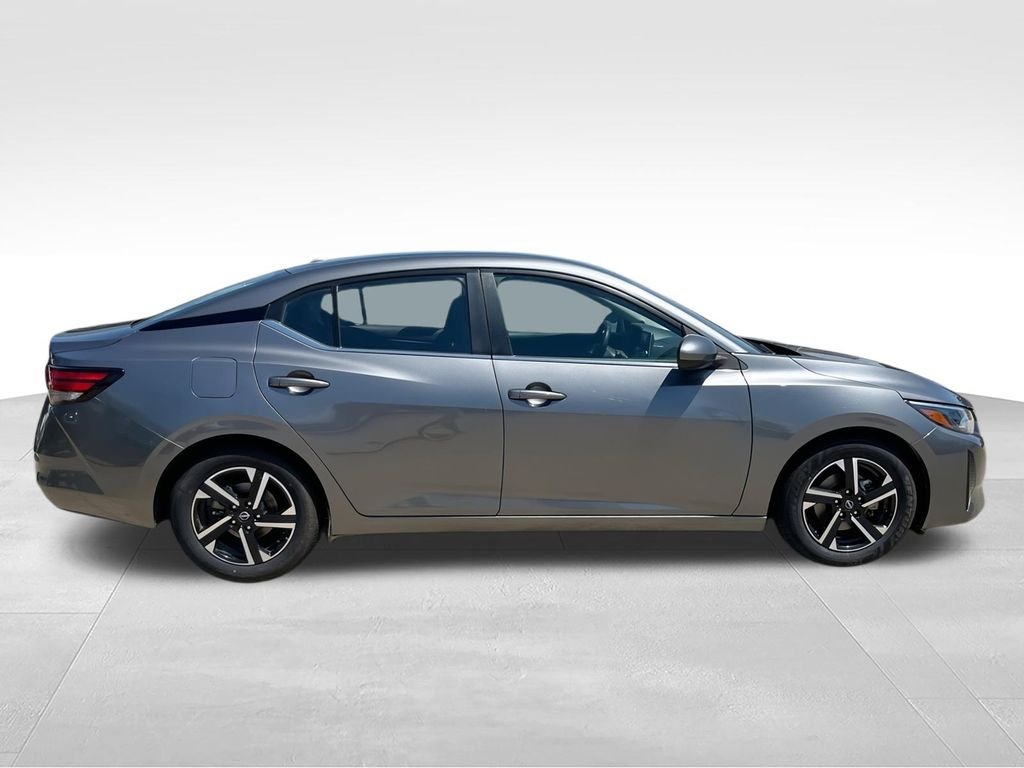 Used 2024 Gray Nissan SV image 9