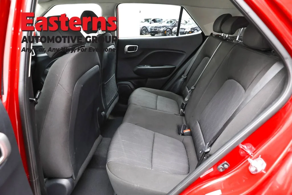 Used 2025 Red Hyundai SE image 21