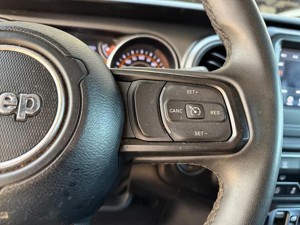 Used 2023 Black Jeep Sport S image 25