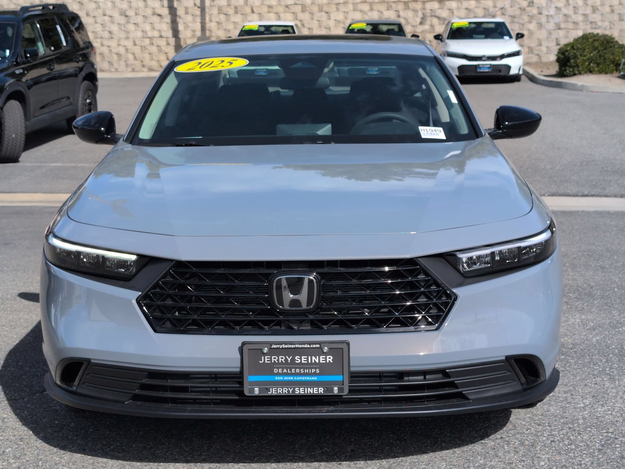 New 2025 Urban Gray Pearl Honda SE image 8